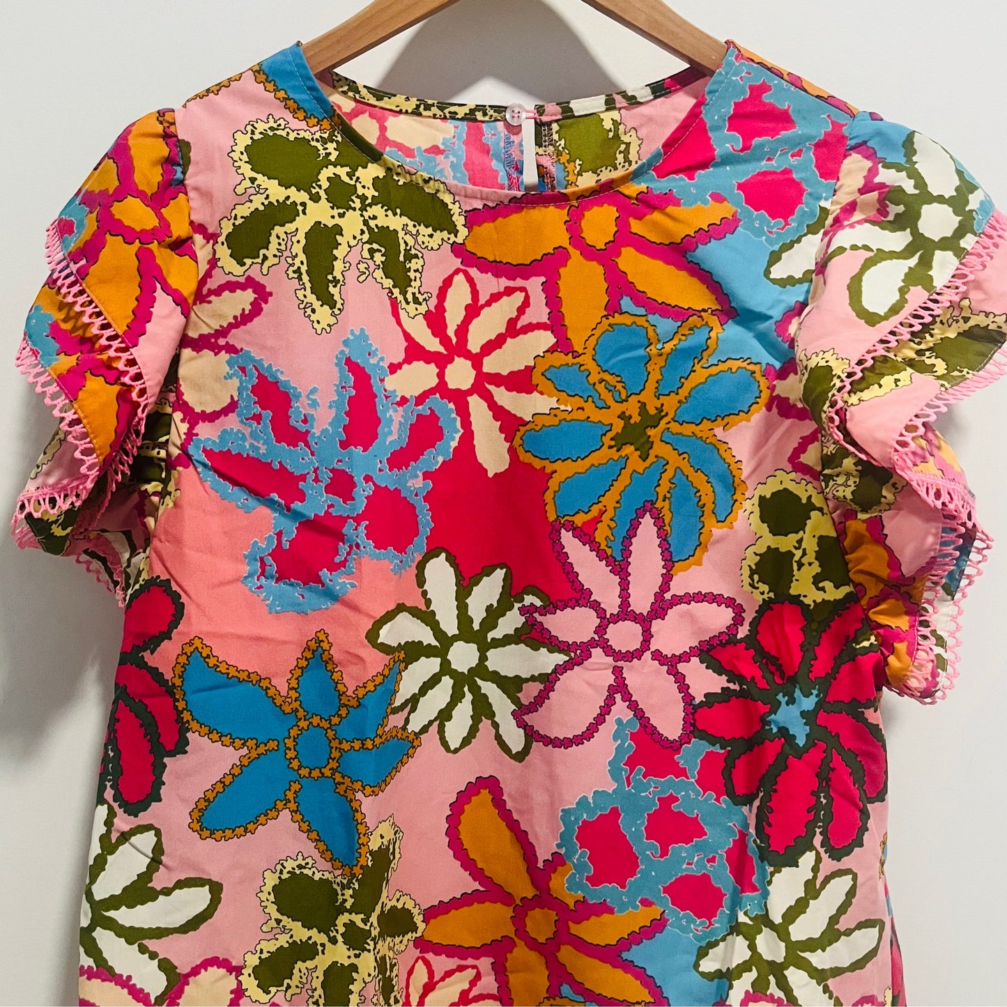 Vibrant Floral Print ruffle sleeve