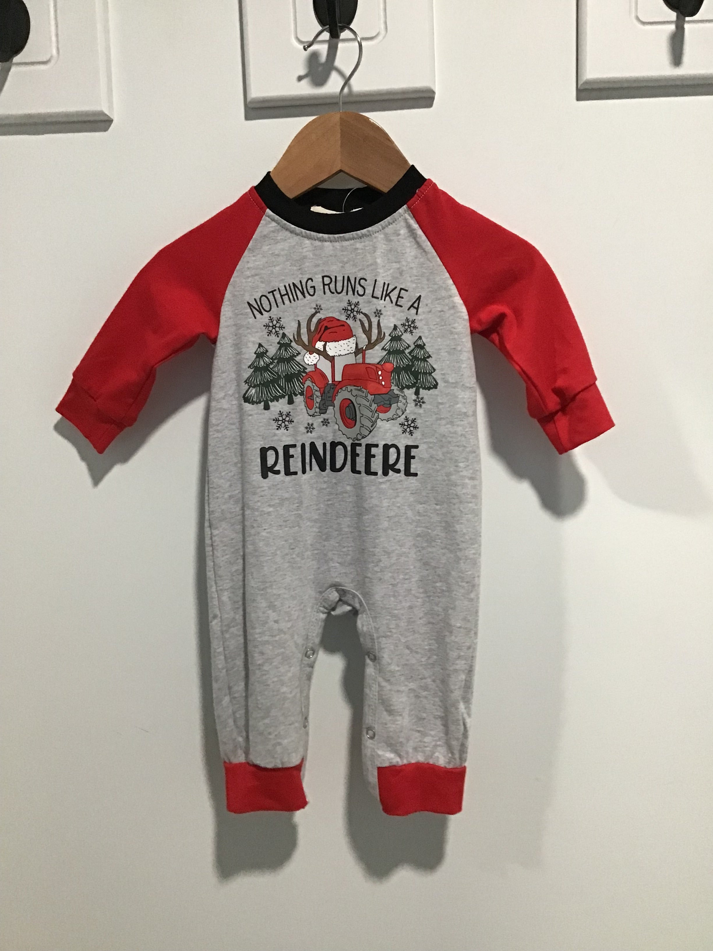 Baby “Nothing Runs Like A Reindeere” Holiday Onesie – Gray & Red Tractor Bodysuit with Antlers and Santa Hat