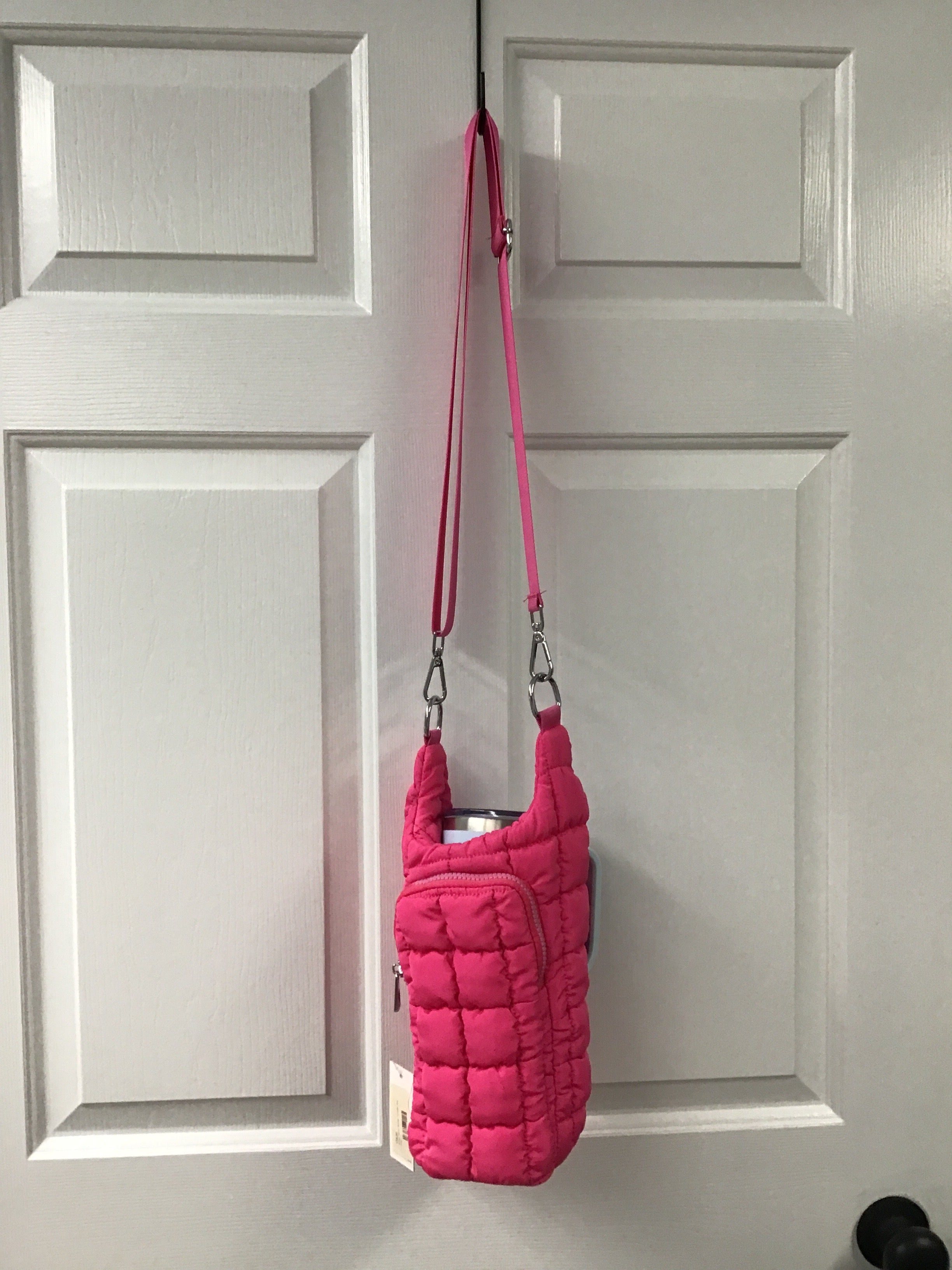 Quilted Puffer Bottle Carrier – Insulated Water Bottle & Tumbler Bag with Strap & Pocket (Pink)