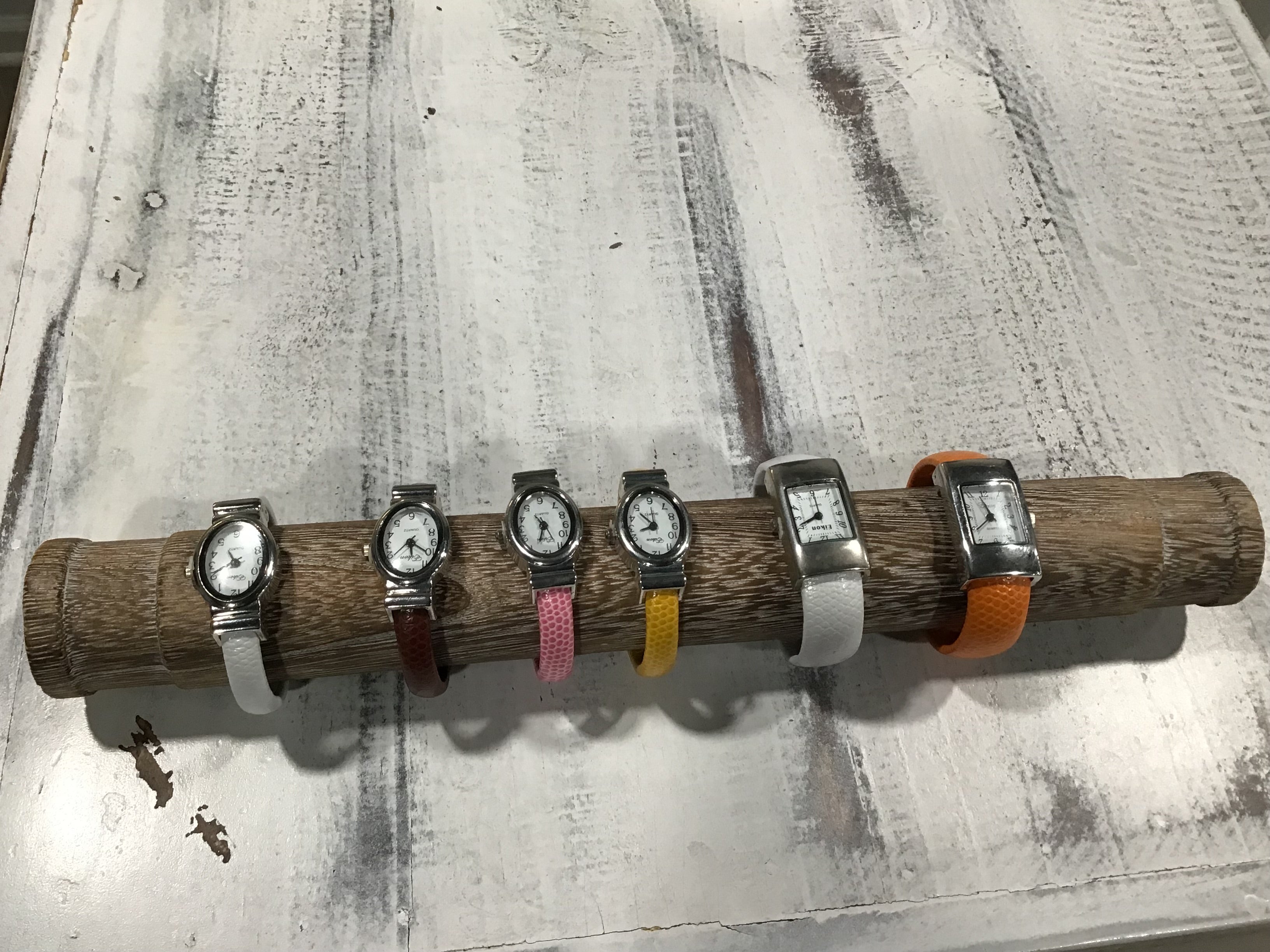 Women’s Colorful Bracelet Watches – Mixed Face Styles with Fashion Bands for Everyday & Gift Wear