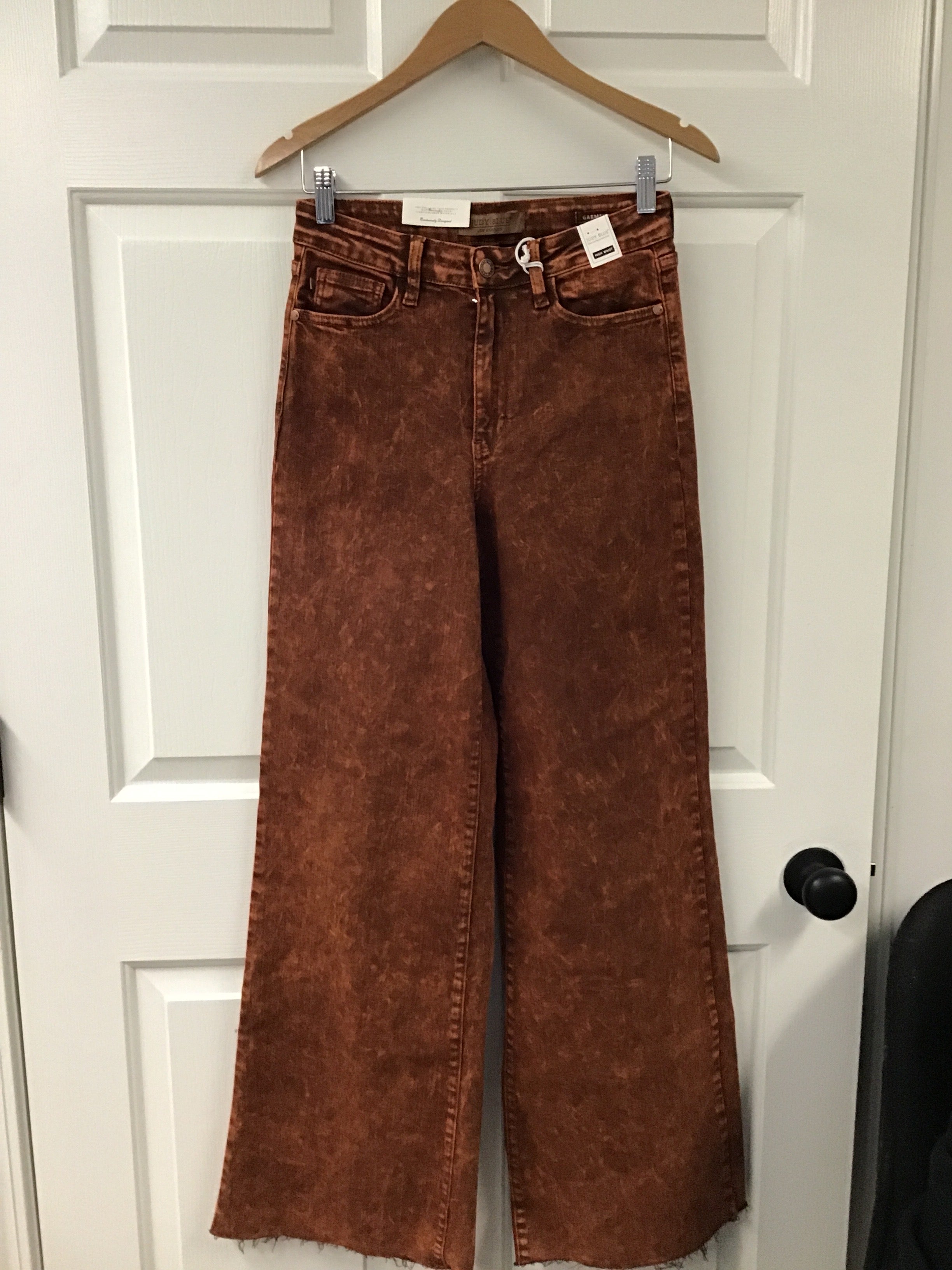 Women’s JB Pumpkin Spice Acid-Wash Jeans – High-Waisted Wide-Leg Denim with Cropped Raw Hem (Style 88888)