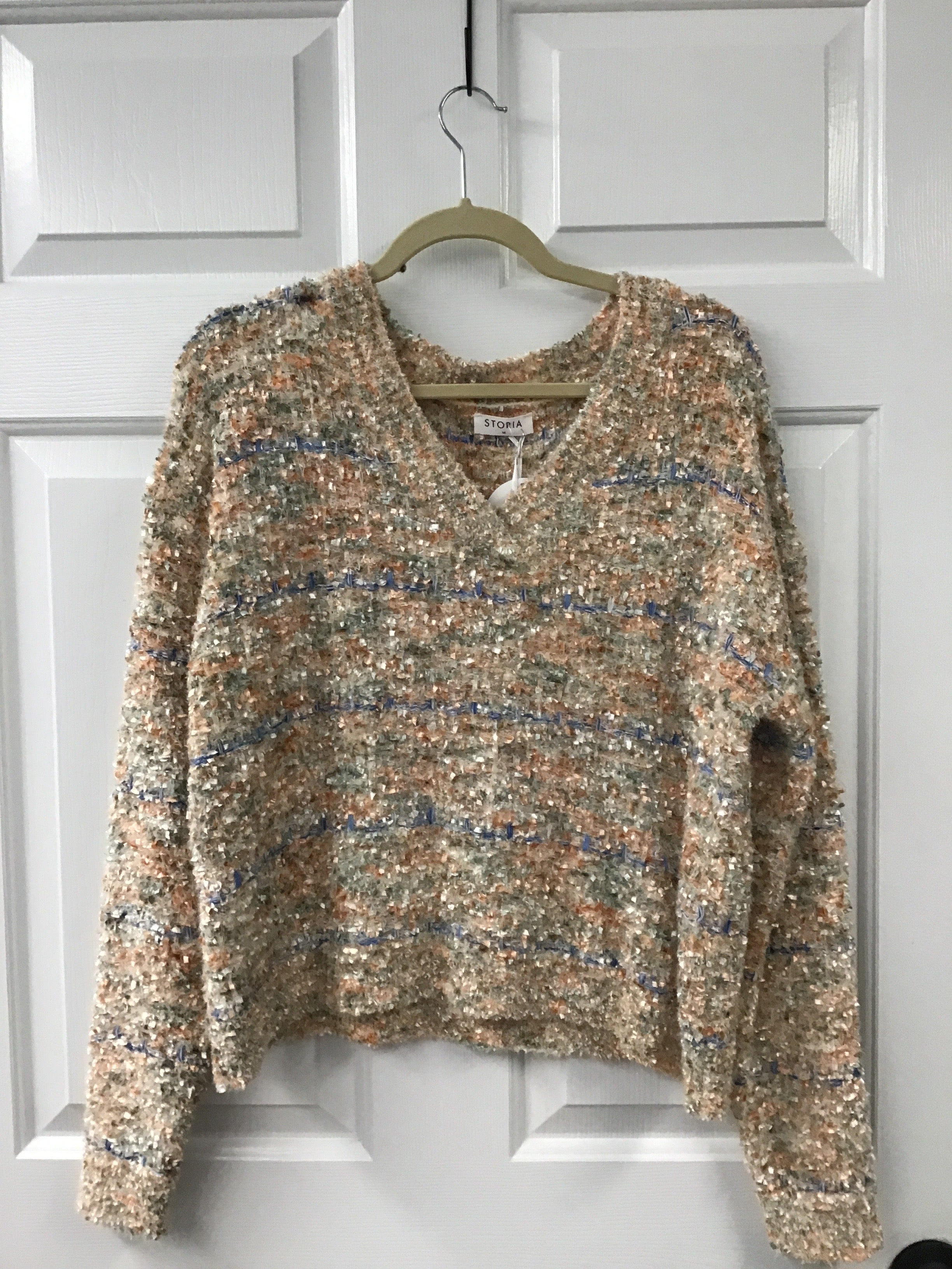 Women’s Cozy V-Neck Bouclé Pullover Sweater – Taupe Multi-Stripe Knit with Textured Yarn & Fall Colors