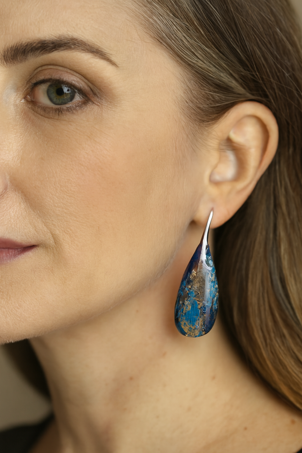 Bohemian Teardrop Emperor Stone Earrings – Natural Quartz Dangle with Silver Hook