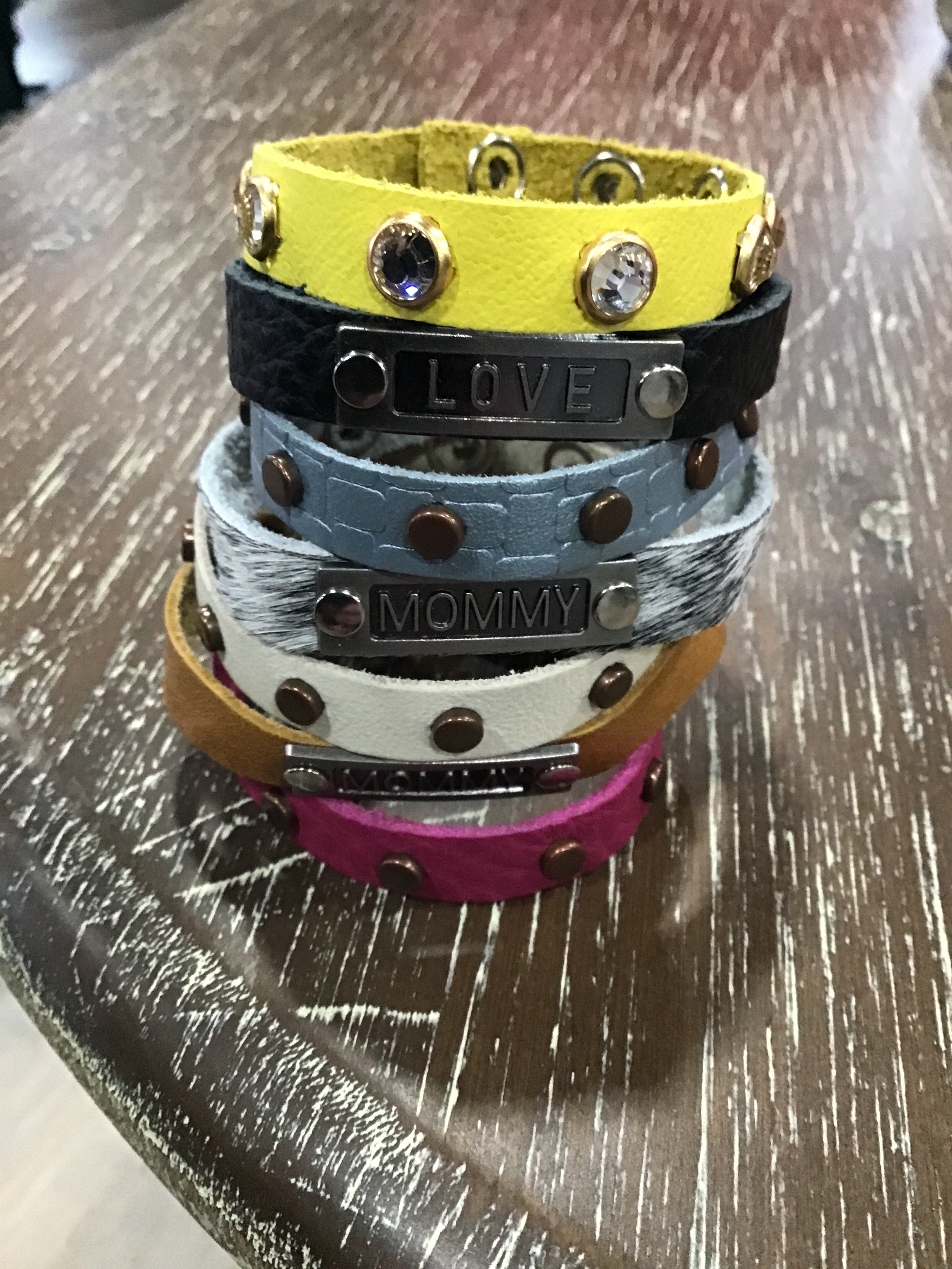 Women’s Mixed Leather Bracelets – Colorful Stackable Bands with Studs, Rhinestones & Engraved Charms
