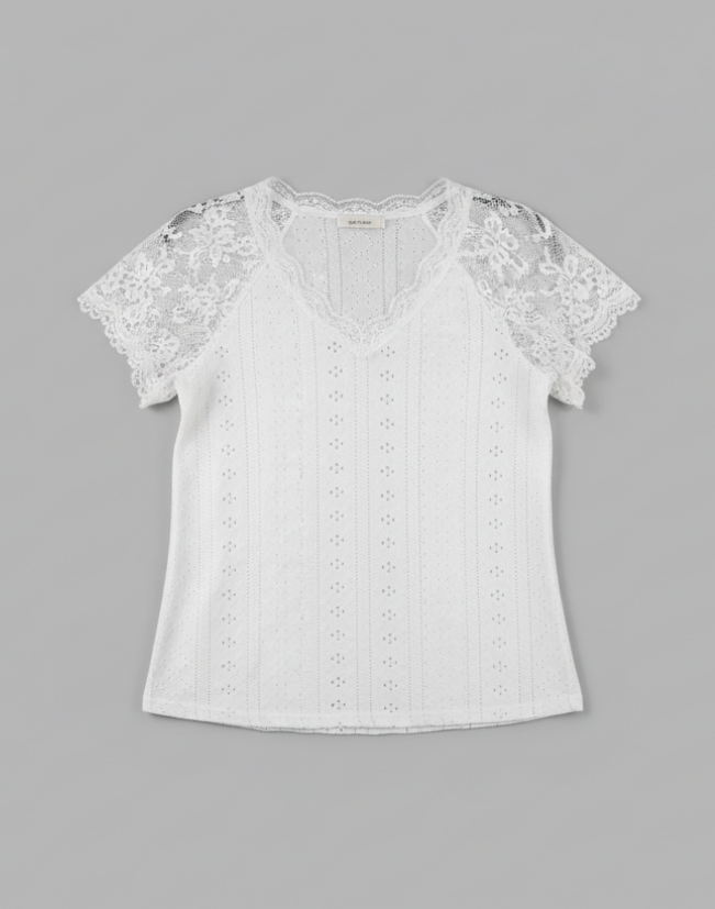 Women’s White Lace V-Neck Blouse – Short Sleeve Textured Top with Floral Crochet Detail