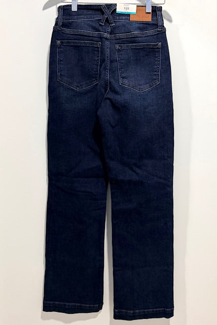 Judy Blue High-Rise Straight-Leg Jeans – Dark Wash Stretch Denim with Classic Pocket Detail