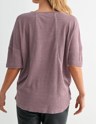 Women’s Mineral Wash Waffle Knit Tee – Mauve Cotton Blend Short Sleeve Top with Seam Detail
