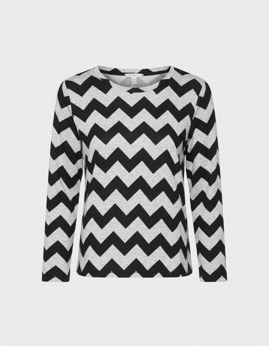 Women’s Black & White Chevron Print Top – Long Sleeve Geometric Pullover with Modern Edge