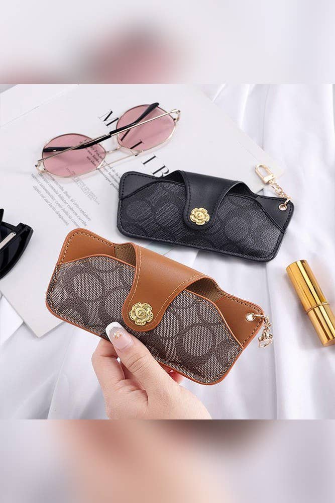Monogrammed PU Leather Sunglasses Case – Brown Travel Eyewear Holder with Gold Clasp (MOQ 5pcs, ZK1357)