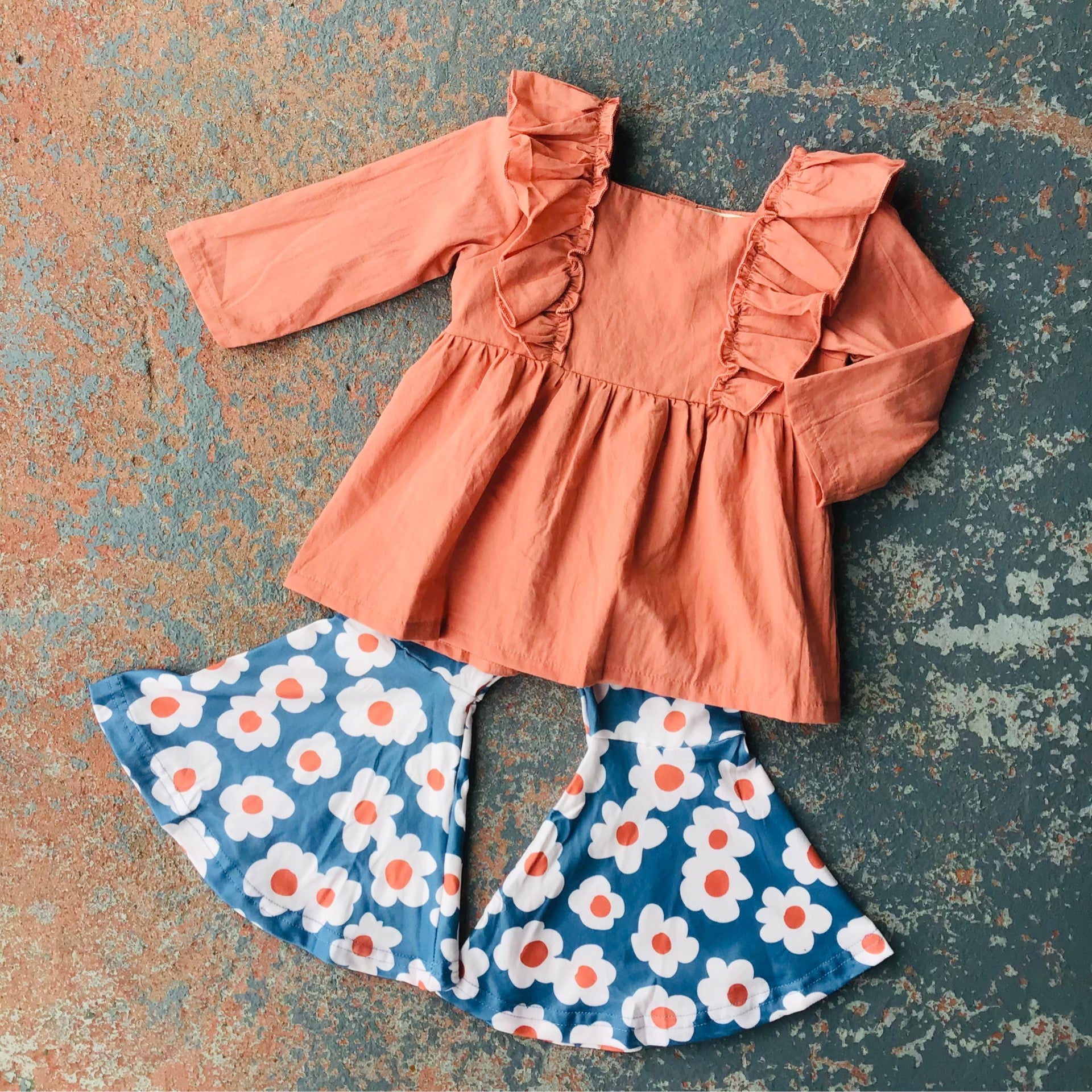 Girls Daisy Bell Bottom Set – Coral Ruffle Top & Navy Floral Flare Pants