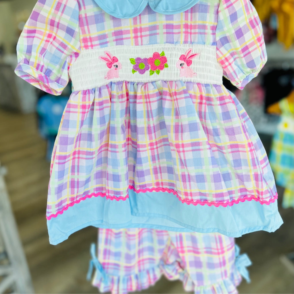 Girls Easter Bunny Smocked Outfit – Pastel Plaid Puff Sleeve Top & Ruffle Shorts Set