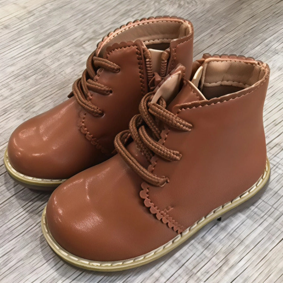 Kids’ Cinnamon Lace-Up Boots – Scallop Trim & Stitched Sole (Fall Classic)