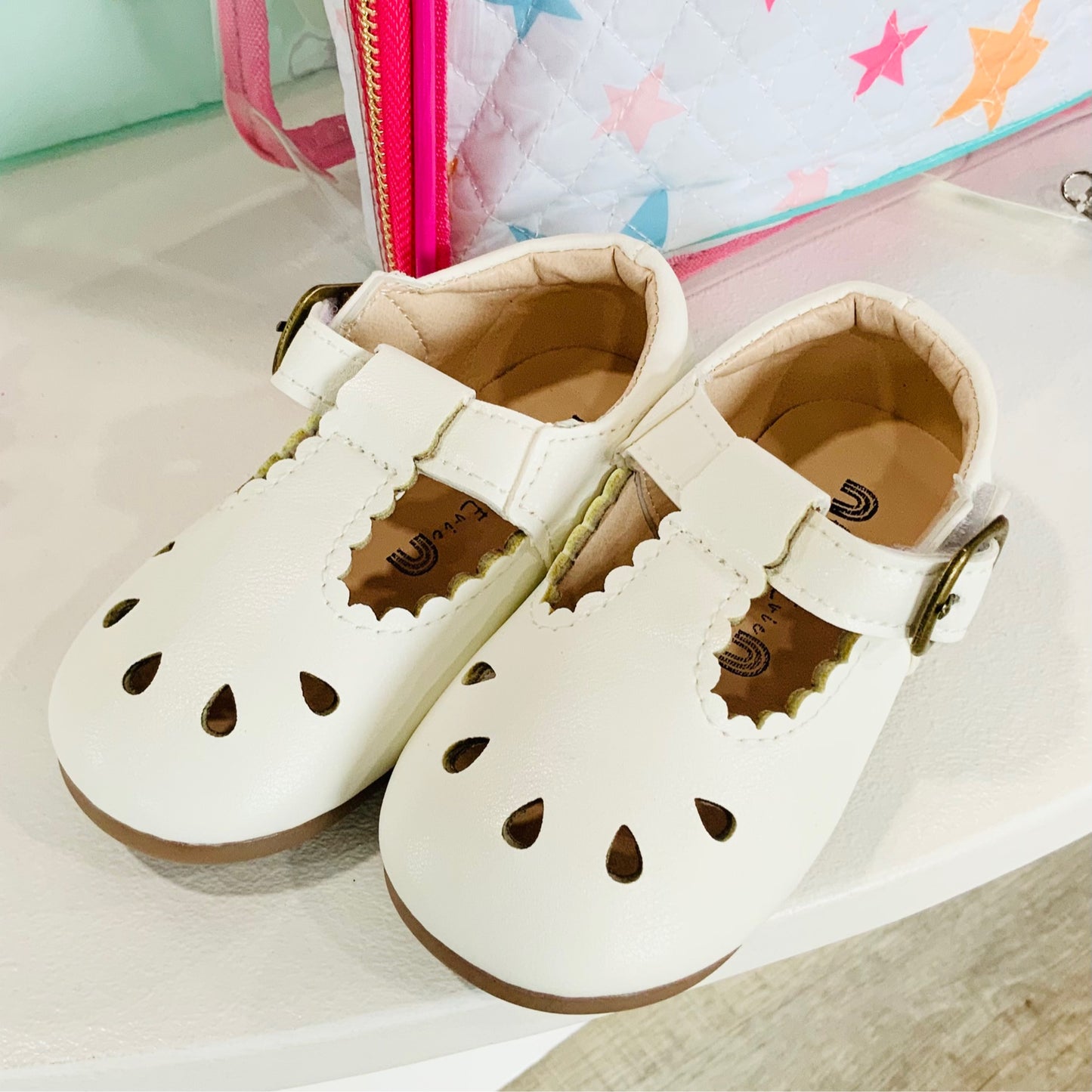 White Vintage Mary Jane Shoes