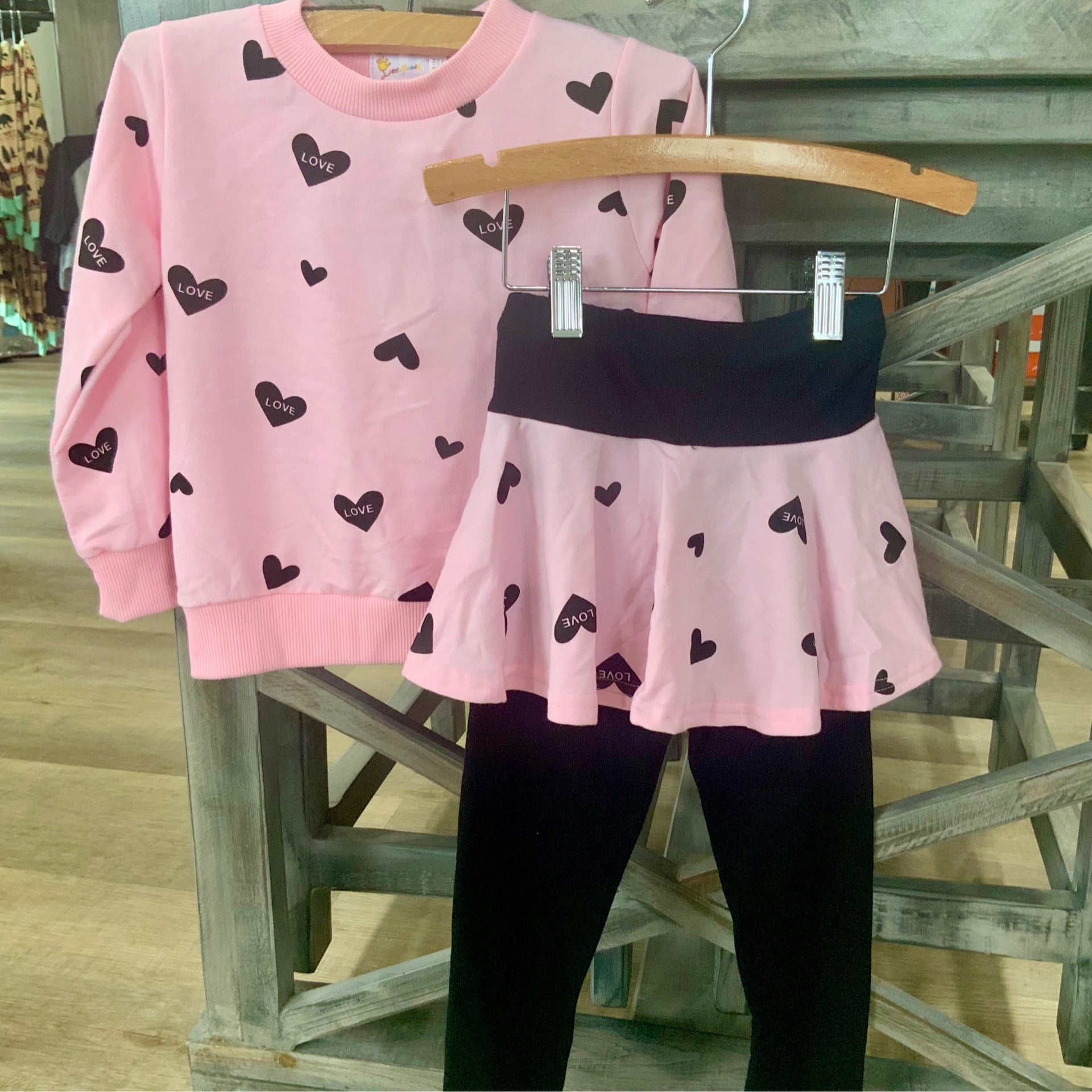 Girls Love Heart Sweatshirt & Skirted Leggings Set – Pink Pullover with Black Hearts and Ruffle Skirt